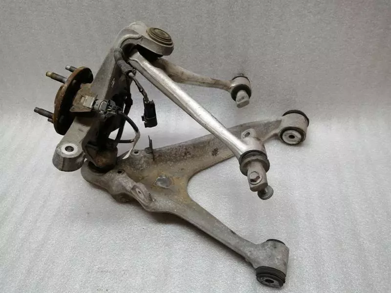 CHEVROLET CORVETTE C6 Right Front Hub 88965638 Radlagergehäuse Vorne Rechts - Image 2