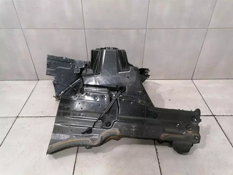 MERCEDES GT 4-DOOR X290 GT63S AMG Left Front Chassis Leg A2136208500 LH Radhaus