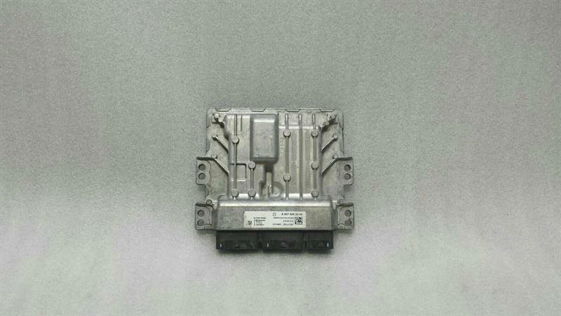 MERCEDES A Class W176  Engine ECU A6079002300 Motorsteuergerät OM607