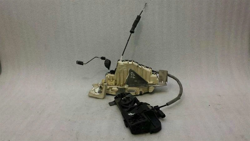 MERCEDES S-class W221 Door lock Front Right A2217203035 Türschloss Vorne Recht