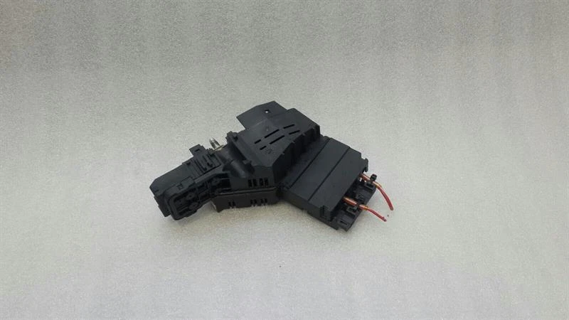 MERCEDES GLE W166 Fuse Box A1665405102 Sicherungskasten