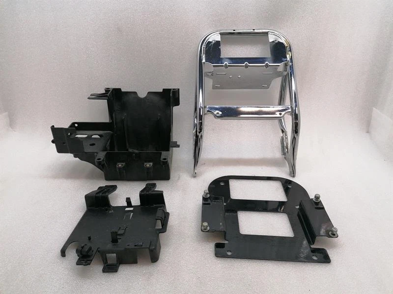 HARLEY-DAVIDSON TOURING ULTRA 09-13 LUGGAGE RACK 53411-09 Halter Träger CHROME