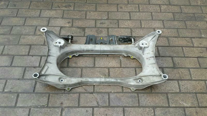 LEXUS ISF IS Beam / Subframe Front 51201-30130 Vorderachsträger 5.0 V8