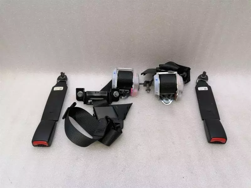 FORD MUSTANG MK5 SHELBY GT350 Rear seat belt FR3Z-63611B68-AB Sicherheitsgurt