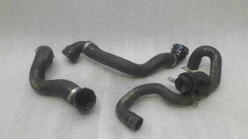 MERCEDES W205 Cooling Pipe A2055010182 Kühlwasserschlauch Schlauch Satz Set M274