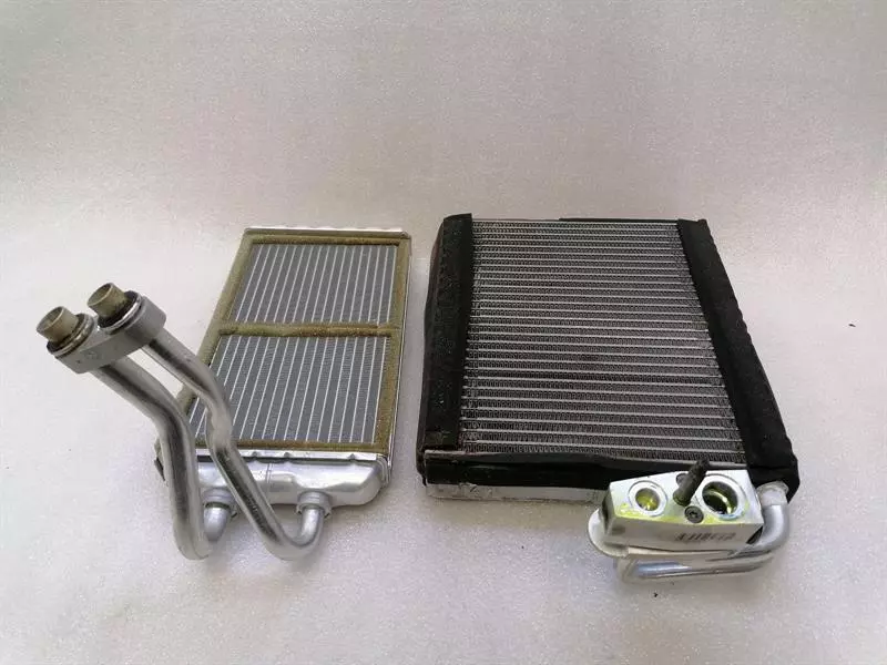 CHEVROLET CORVETTE C7 Heater Matrix 52500913 Wärmetauscher Heizungskühler - Image 2