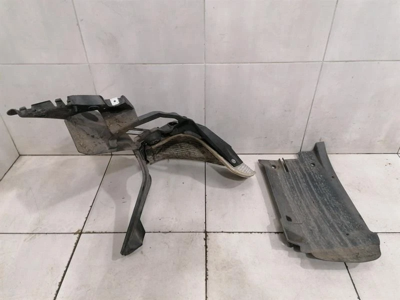 PORSCHE CAYMAN 718 Holder- Bracket 982807194 Halter Träger