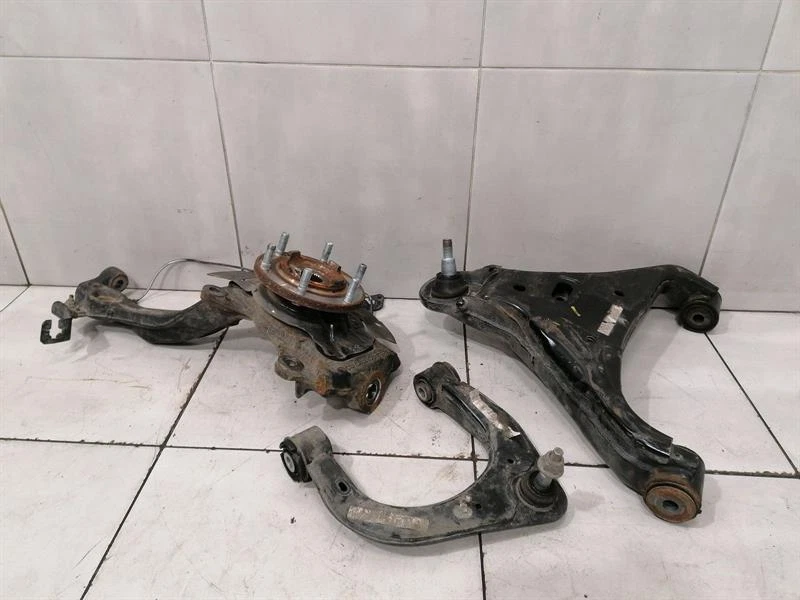 FORD RANGER P375 MK4 Right Front Hub JB3C-3K170-BDE Radlagergehäuse Vorne Rechts