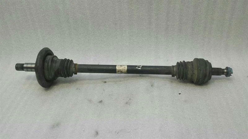 MERCEDES C Class W205 Left Rear Drive Shaft A2053501809 Antriebswelle Hinten LI