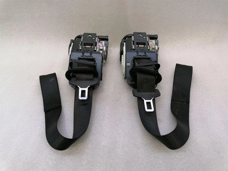 MERCEDES C Class W204 Front seatbelt Set A2048601985 Sicherheitsgurt Vorne COUPE