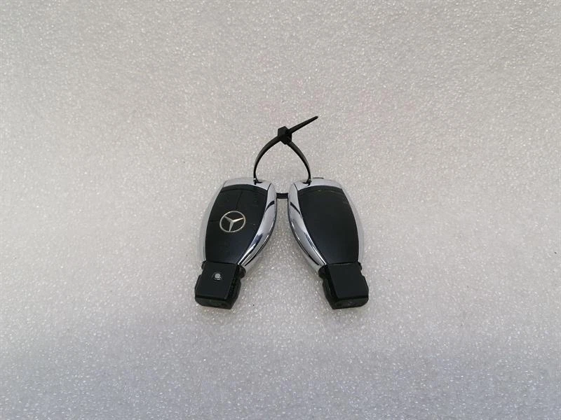 MERCEDES C Class W204 KEY SET  SCHLÜSSELSATZ 2 STÜCK