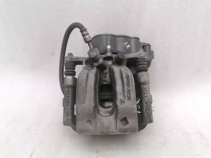 MERCEDES A35 AMG W177 Brake caliper REAR  A0004232481 Bremssattel HINTEN RECHTS