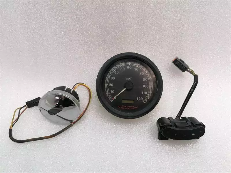 HARLEY-DAVIDSON FXSTDI DEUCE Speedometer 68901-00A Instrument Cluster