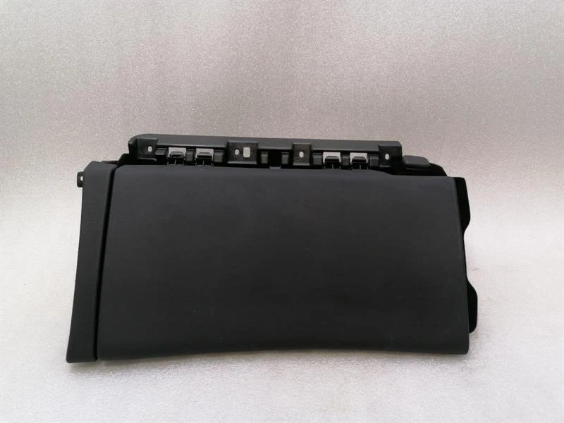 CHEVROLET CORVETTE C8  Glovebox 85156377 Handschuhfach