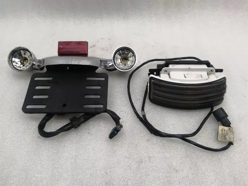 HARLEY-DAVIDSON ROAD GLIDE FLTRXS Rear Lightl 73314-10 Rücklicht