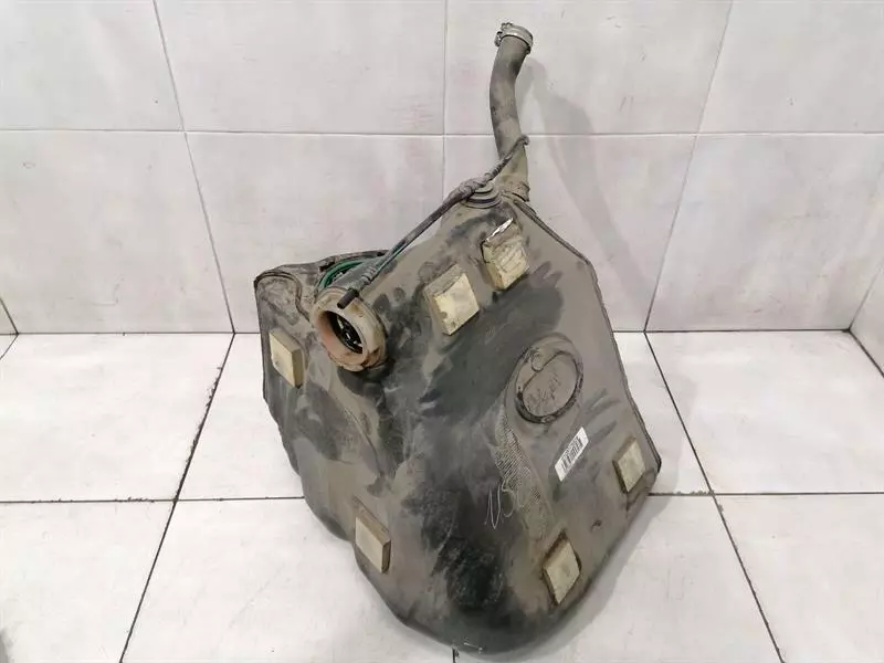 CHEVROLET CORVETTE C6 Left Fuel Tank 10910015 Links Kraftstofftank - Image 3