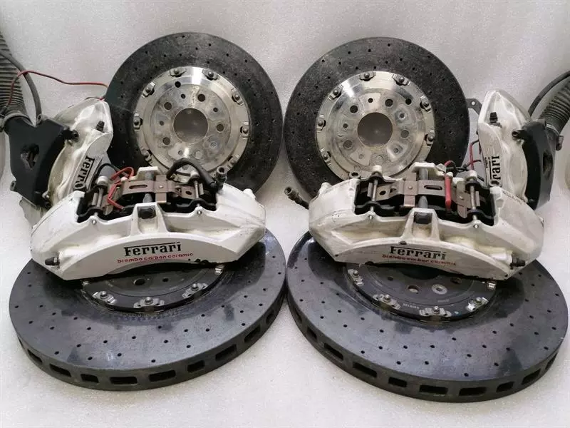 FERRARI F12 BERLINETTA F152 Brake SET KIT 278844 Bremsanlage BREMBO CERAMIC