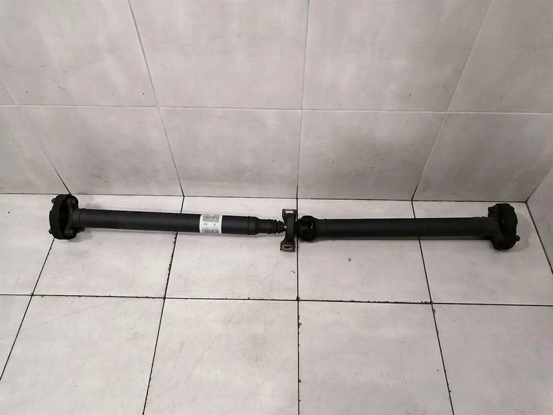 MERCEDES SL350 M272 R230 Propshaft A2304103306 Kardanwelle M272