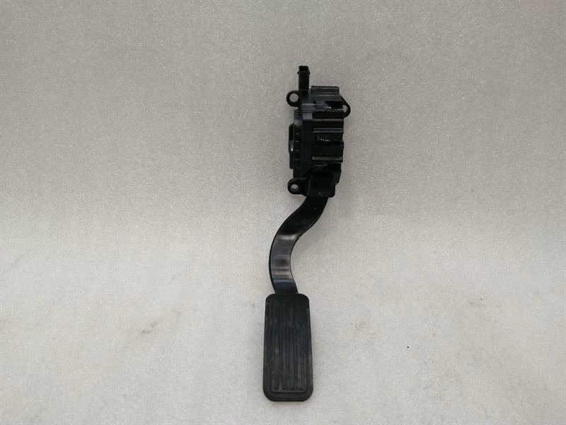 TESLA MODEL 3 Gas pedal (electrical) 1011298 Gaspedal