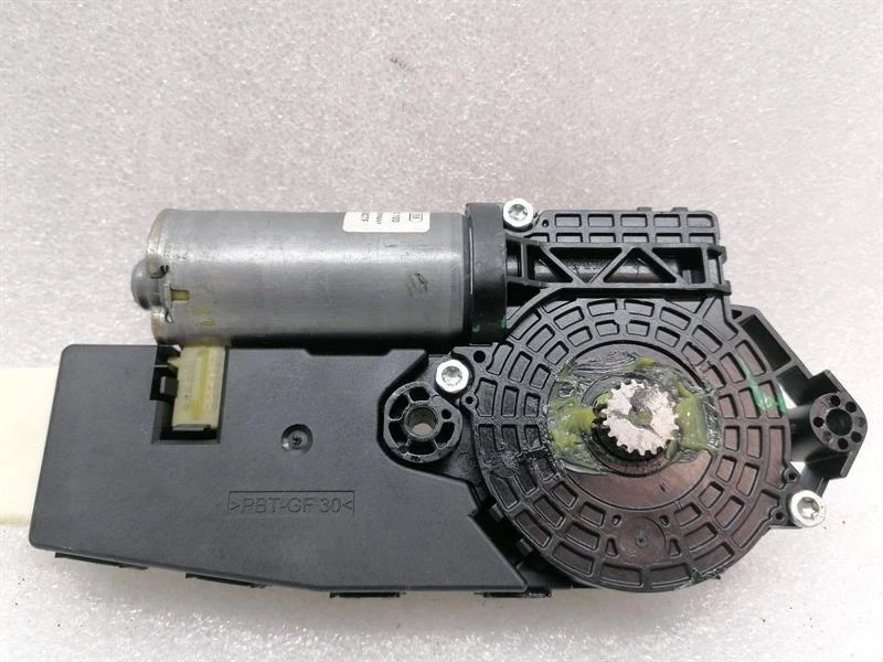 MERCEDES S-class W222 Sun Roof Motor A2229009204 Schiebedachmotor