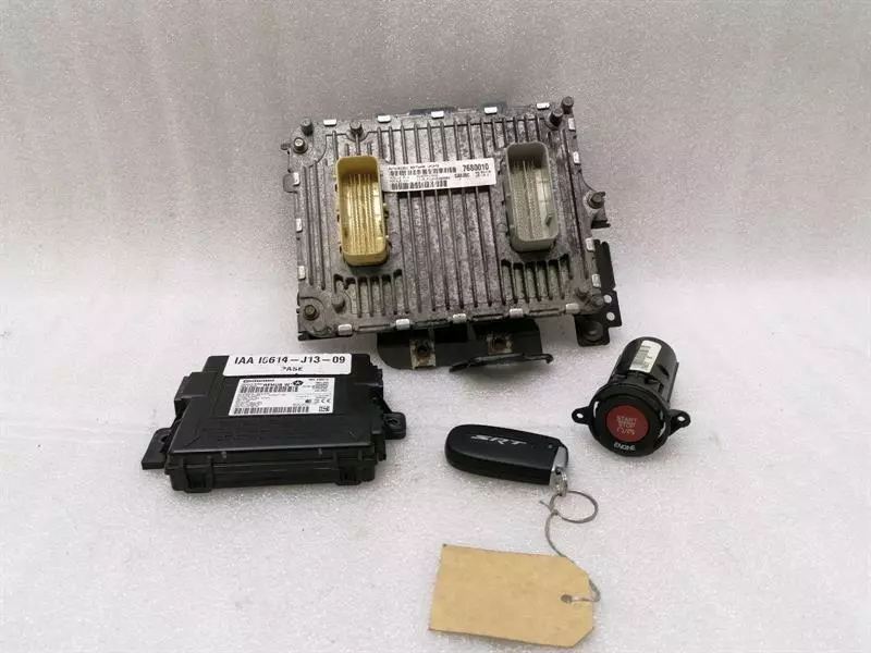 JEEP GRAND CHEROKEE WK2 MK4 6.4 SRT8 Engine ECU 68277172AD Motorsteuergerät EURO