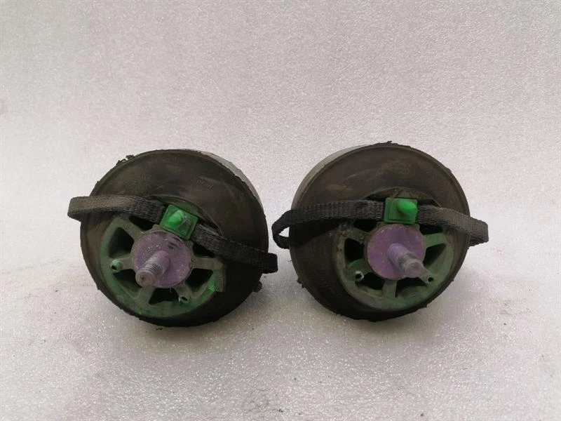 ASTON MARTIN VANQUISH AM310  Gearbox mount CD33-6068-AA Getriebehalter - Image 6