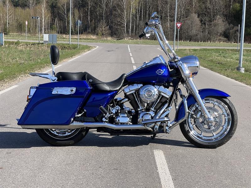 2007 Harley-Davidson FLHRSE3 Screamin’ Eagle Road King CVO
