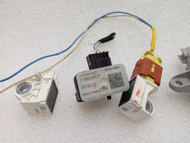 McLaren 720S Spider Sensor 11M0252CP CRASH SET - Image 6