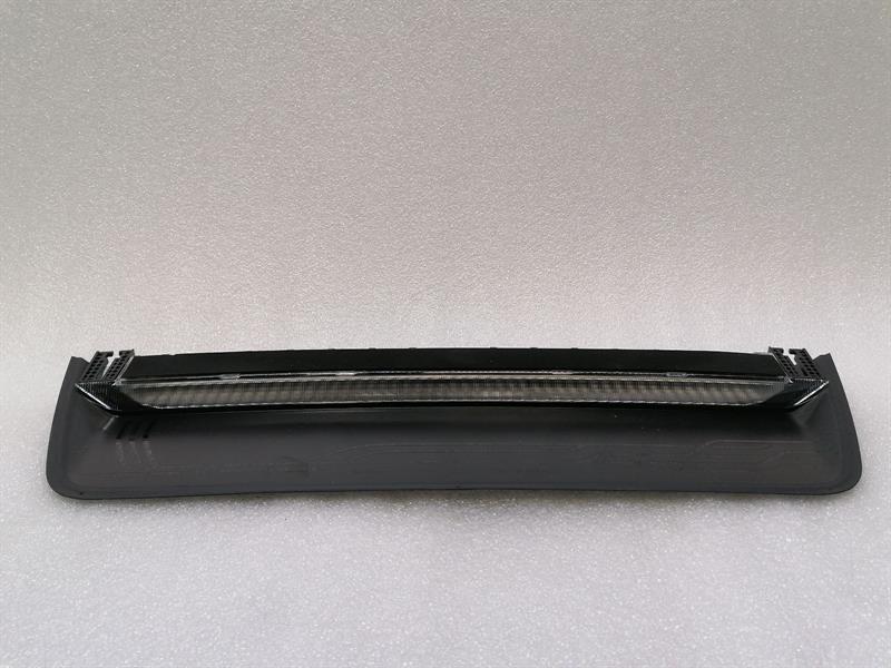 PORSCHE TAYCAN 9J Stop light 9J1945087E Bremsleuchte