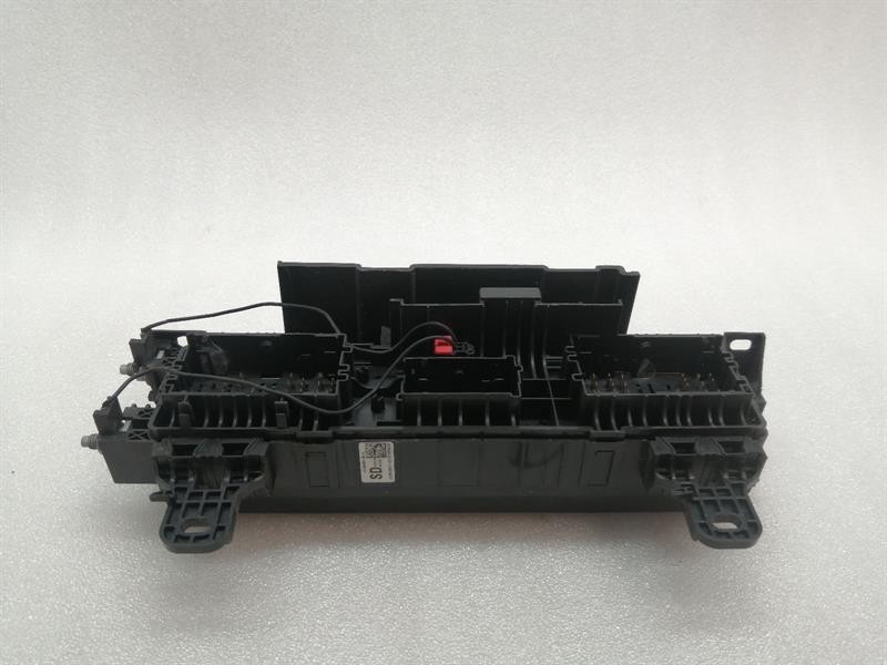 TESLA MODEL S 100D Front fuse box 1119059-00-A Sicherungskasten Vorne