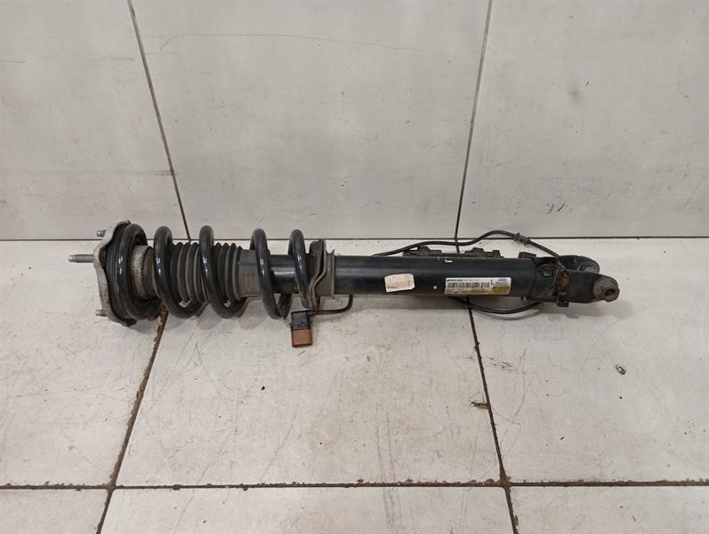 MERCEDES C63 AMG W205 Absorber Front A2053233000 Stossdämpfer Vorne Links EDC