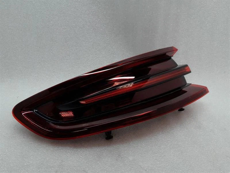 PORSCHE MACAN 95B Left Rear Light 95B945095B Rückleuchte Hinten Links ECE
