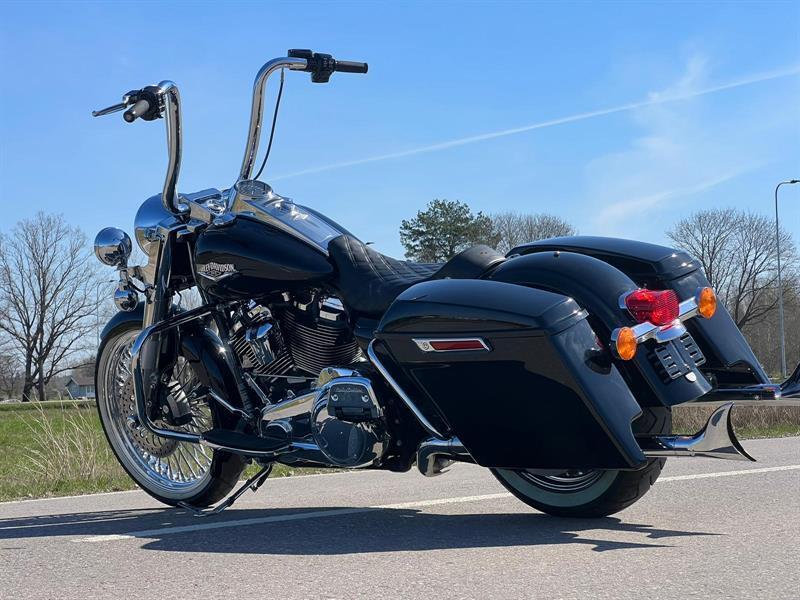 3500KM Harley-Davidson 2021 Vicla Harley-Davidson Road King FLHR Custom Carlini