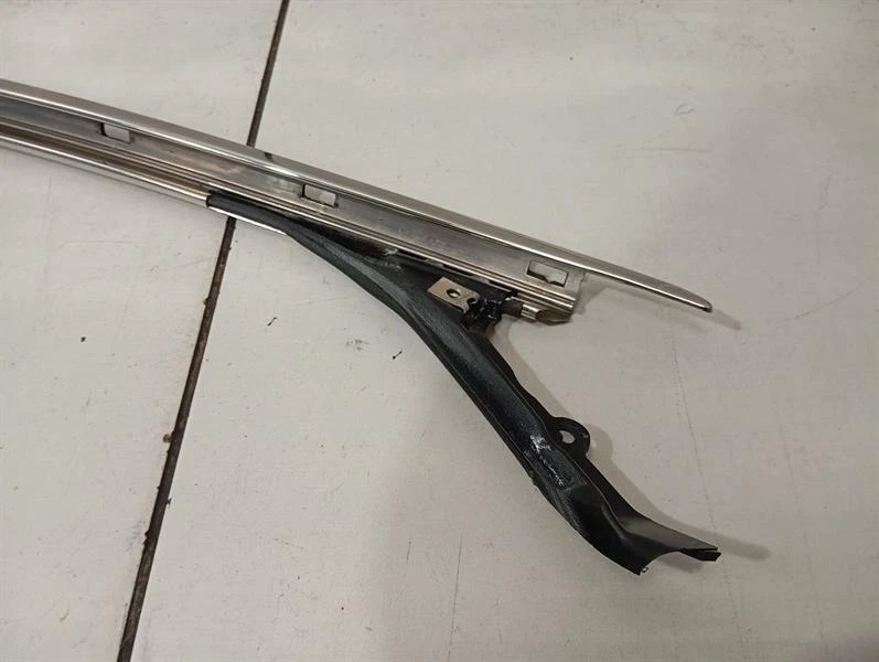 ASTON MARTIN VIRAGE MK2 2011-2012 Body Moulding 4G43-519A37-CF Leiste - Image 3