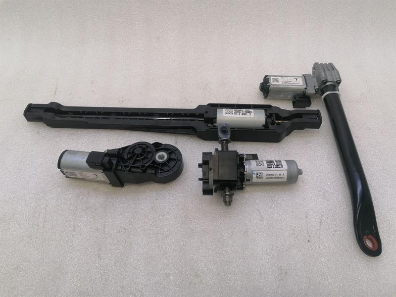 TESLA MODEL 3 STANDARD RANGE 1557237-00-A RH SITZ MOTOR SEAT MOTORS