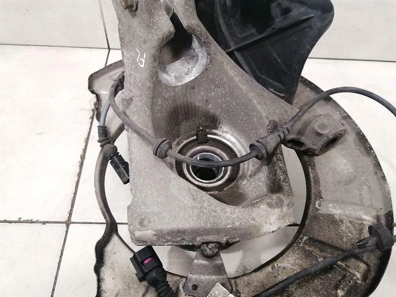 PORSCHE 911 991 TURBO Left Front Hub 99134165724 Radlagergehäuse Vorne Li PCCB - Image 5