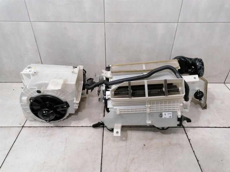 ASTON MARTIN RAPIDE S Heater Blower 4G43-18N407-AD Motor Heizungsgebläse hvac