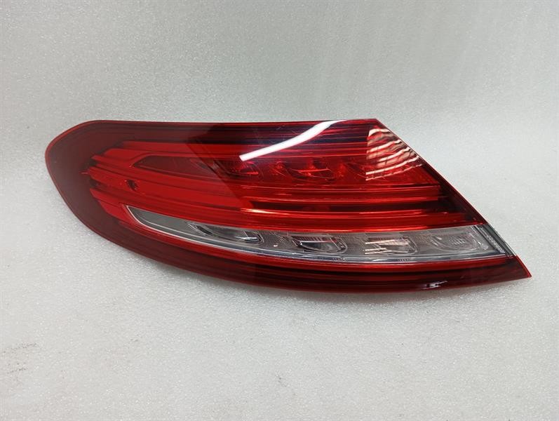 MERCEDES C Class W205 Left Rear Light A2059066300 Rückleuchte Hinten Links coupe