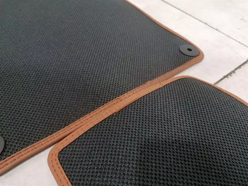 PORSCHE 911 992  Floor Mats COGNAC LEATHER HERITAGE RECHTSLENKER RHD - Image 6