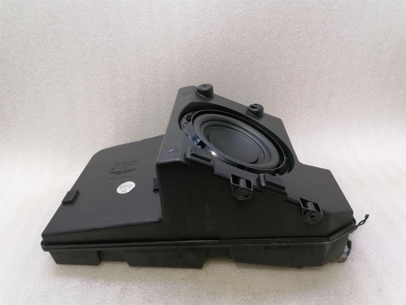 ASTON MARTIN RAPIDE Subwoofer Bang & Olufsen Speaker AD43-18C956-AA Lautsprecher