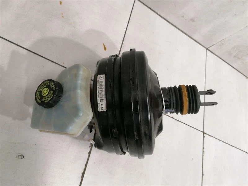MERCEDES CLS W219 Brake Servo A0064301301 Bremskraftverstärker