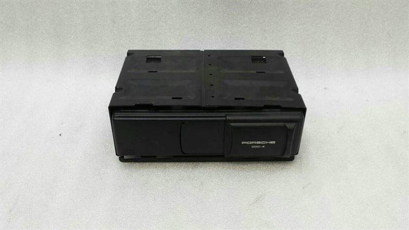 PORSCHE 911 997 CD changer 99764514002 CD-Wechsler