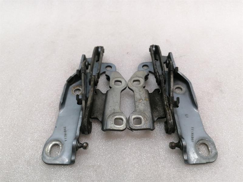 ASTON MARTIN DB9 Volante Bonnet Hinge LHS 4G43-64-10917 Haubenscharnier Links