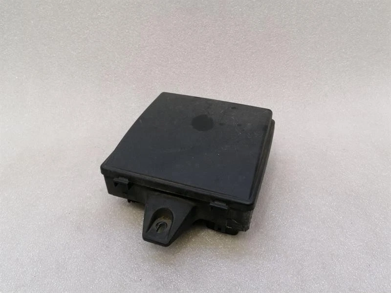 ASTON MARTIN RAPIDE AMR Front fuse box BG33-14A173-AB Sicherungskasten Vorne - Image 2