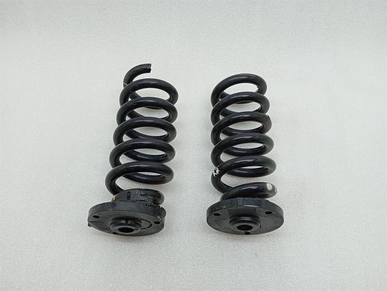 MERCEDES C63 AMG W205 Coil Spring Rear A2053240600 Fahrwerksfeder feder hinten