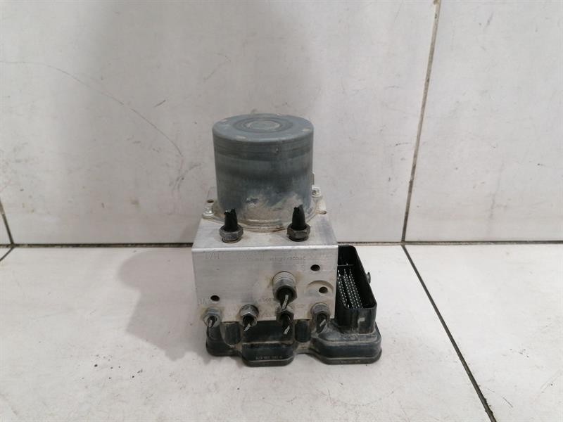 PORSCHE TAYCAN 9J A.B.S Pump 9J1614095R ABS Pumpe HYDRAULIKBLOCK
