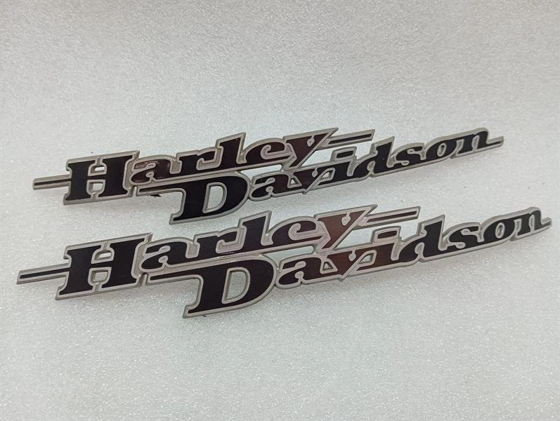 HARLEY-DAVIDSON 62435-11 FUEL TANK EMBLEM SET LOGO BADGES RIGHT LEFT MEDALLION - Image 2