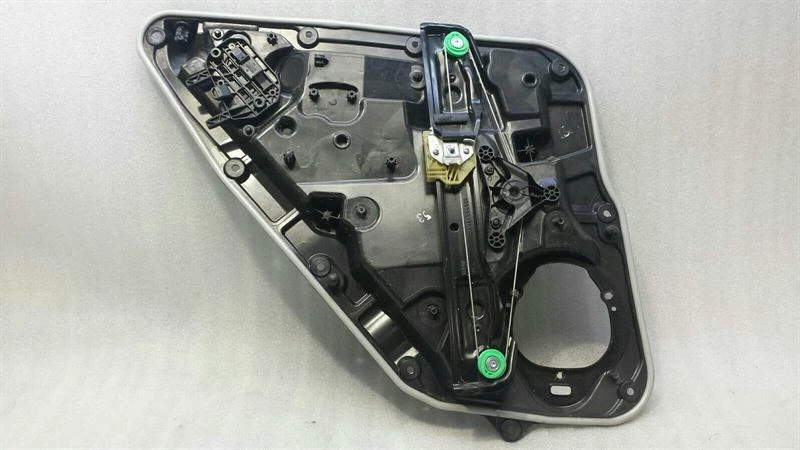 MERCEDES A Class W176 Right Rear Door Winder A1767304400 Fensterheber hinten RE - Image 3