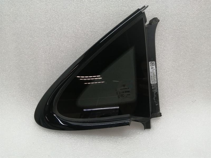 PORSCHE TAYCAN 9J RRH Quarter Glass 9J1845298S Türscheibe ¼ Hinten Rechts