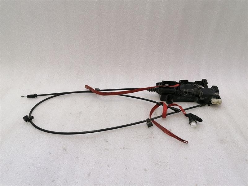TESLA MODEL X 75D Bonnet Actuator 1057991-00-D Motorhaube Stellmotor